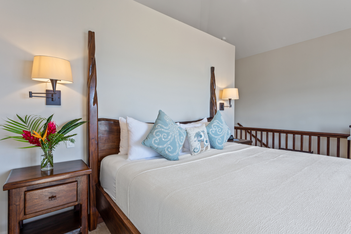 Pelican Bungalow Upstairs Bedroom | Sirenian Bay | Luxury Vacation Resort in Placencia, Belize