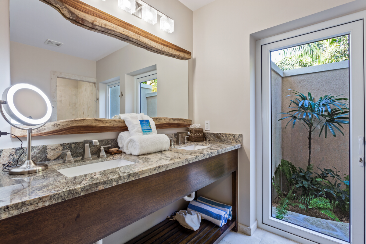 Sand Dollar Bungalow - Bathroom | Sirenian Bay | Luxury Vacation Resort in Placencia, Belize