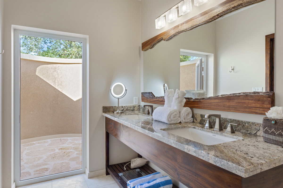 Seashell Bungalow - Bathroom | Sirenian Bay | Luxury Vacation Resort in Placencia, Belize