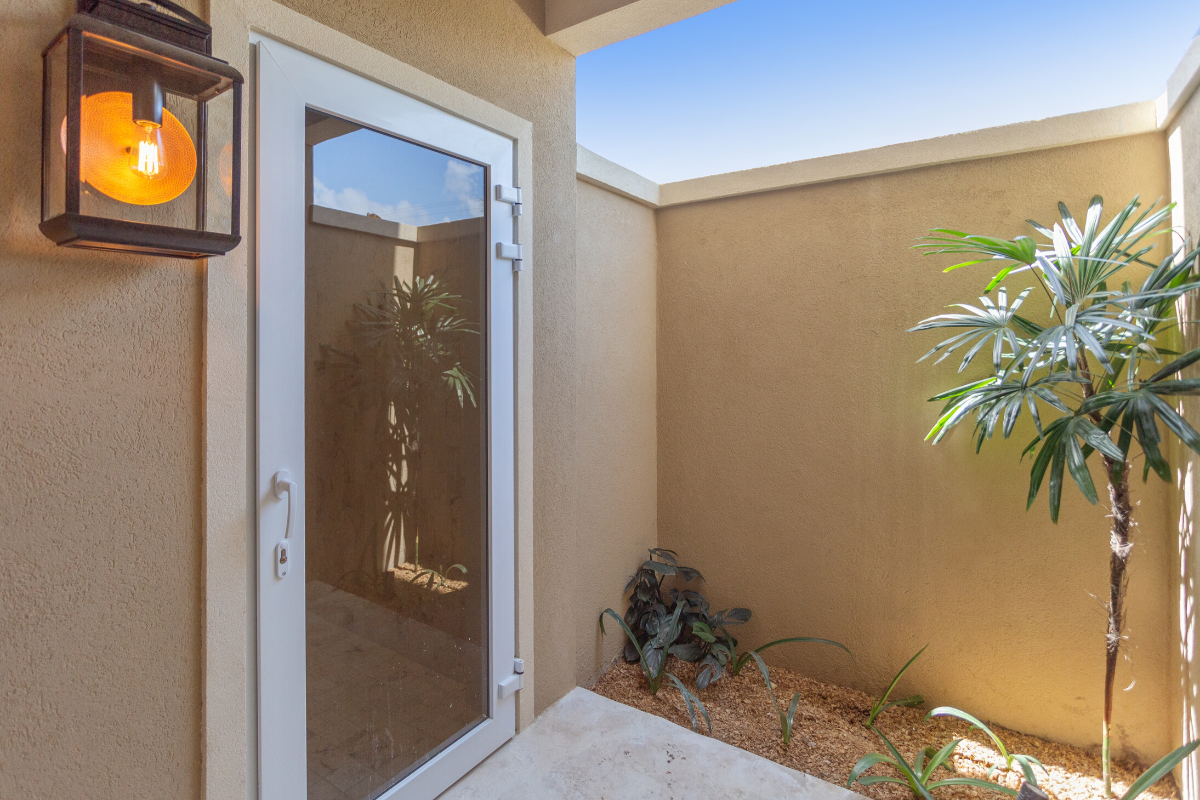 Stingray Bungalow - Outdoor Shower | Sirenian Bay Resort in Placencia, Belize